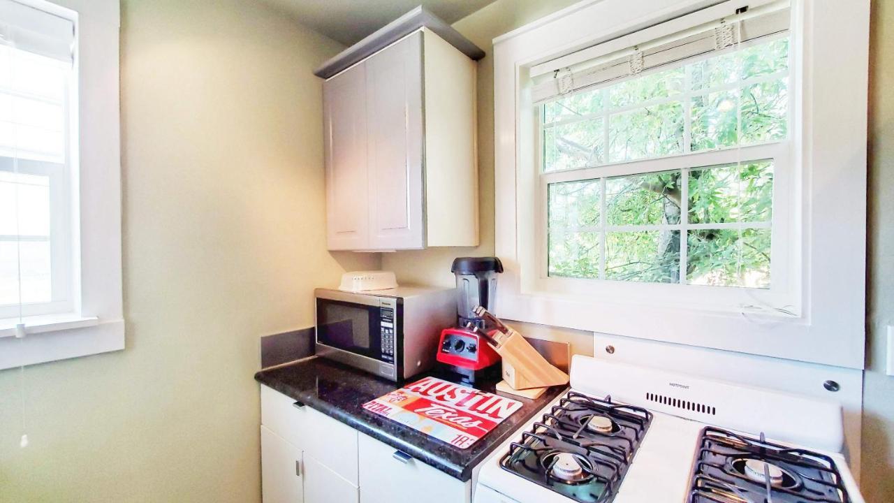 Ut Moody Center Downtown Eco Pecan Tree House Free Wifi Parking Quiet Office Austin Exterior photo